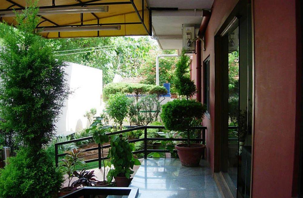 Urban Oasis Apartment Mysore Luaran gambar