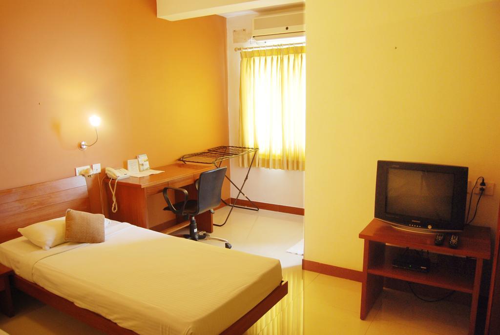 Urban Oasis Apartment Mysore Luaran gambar
